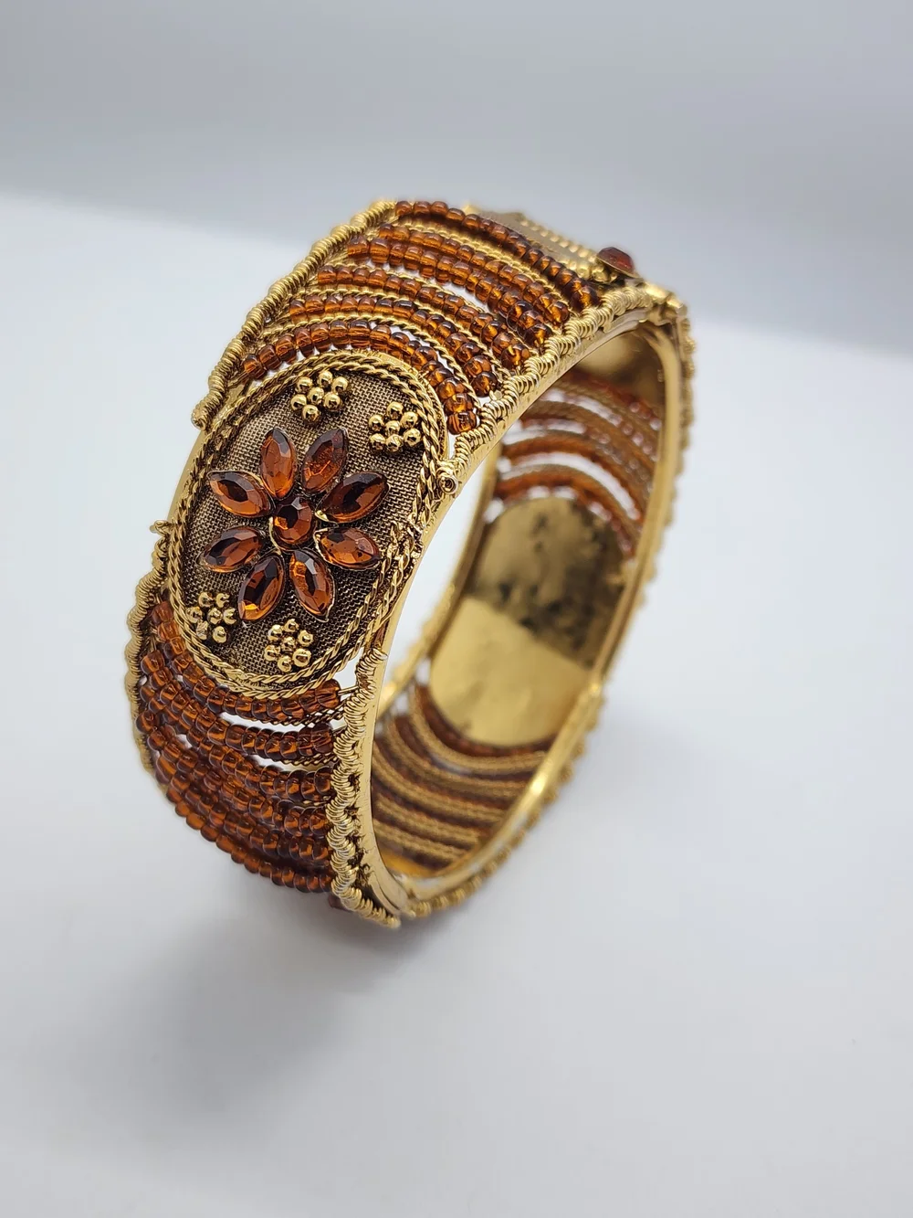 ✨️ 5 For 25 ✨️Gold-Tone Brown Crystal Flower Bangle Bracelet - Unbranded